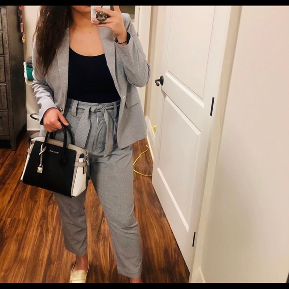 Calvin Klein Women’s Suit - Picture 5 of 6